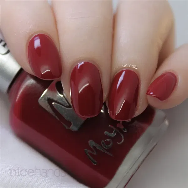 907 Estelle, Moyra Gel look Neglelak