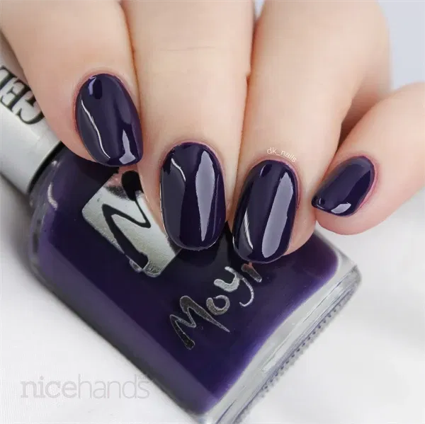 934 Caroline, Moyra Gel look Neglelak