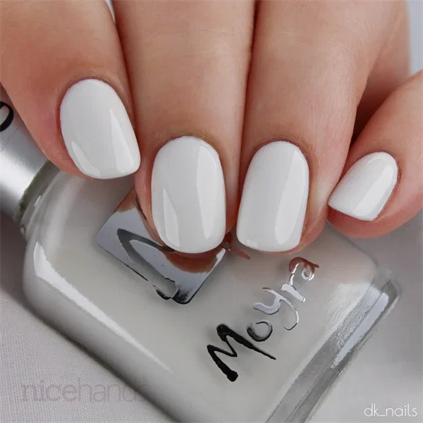 944 Chantal, Moyra Gel look Neglelak
