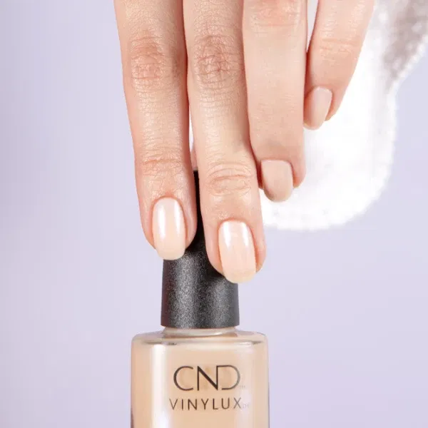 103 Beau, CND Vinylux