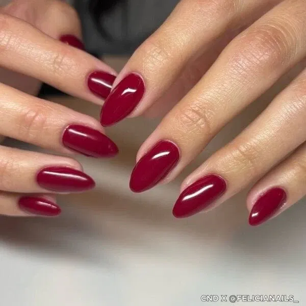 197 Rouge Rite, CND Vinylux, Contradictions Collection